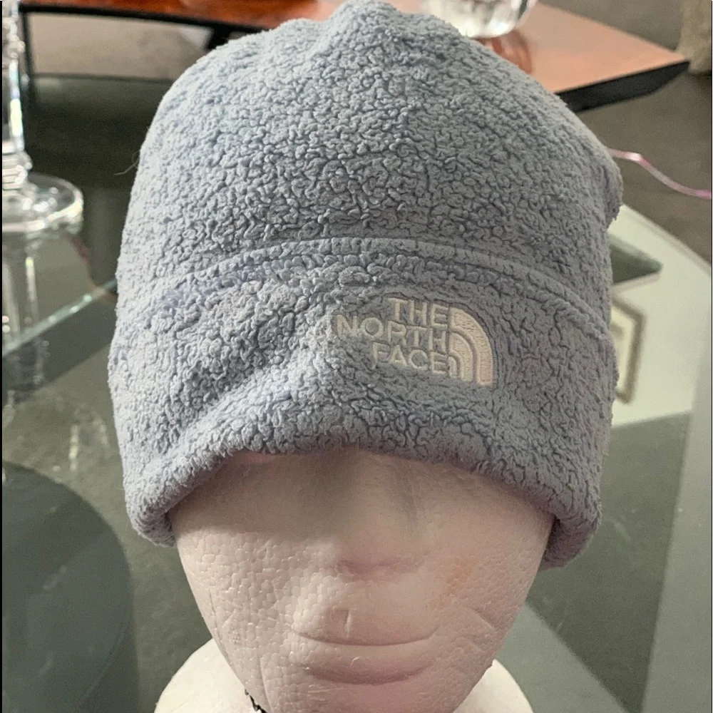 THE NORTH FACE GIRLS BLUE BEANIE HAT